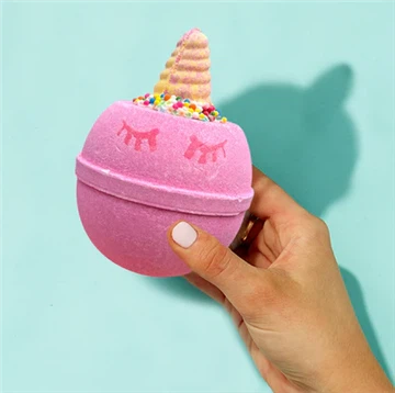 Unicorn And Pirate Bath Fizzer Ordered 2000 Sets Each