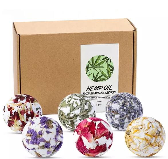 Bath Bombs With Dried Flowers